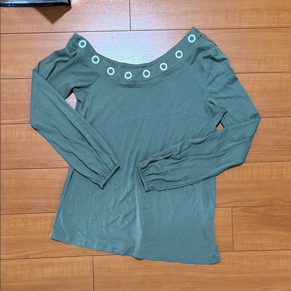 Michael Kors Green Off-Shoulder Top with Accents - Picture 3 of 5